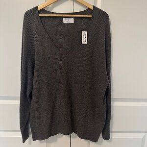 New! Women's V-Neck Sweater - 2X